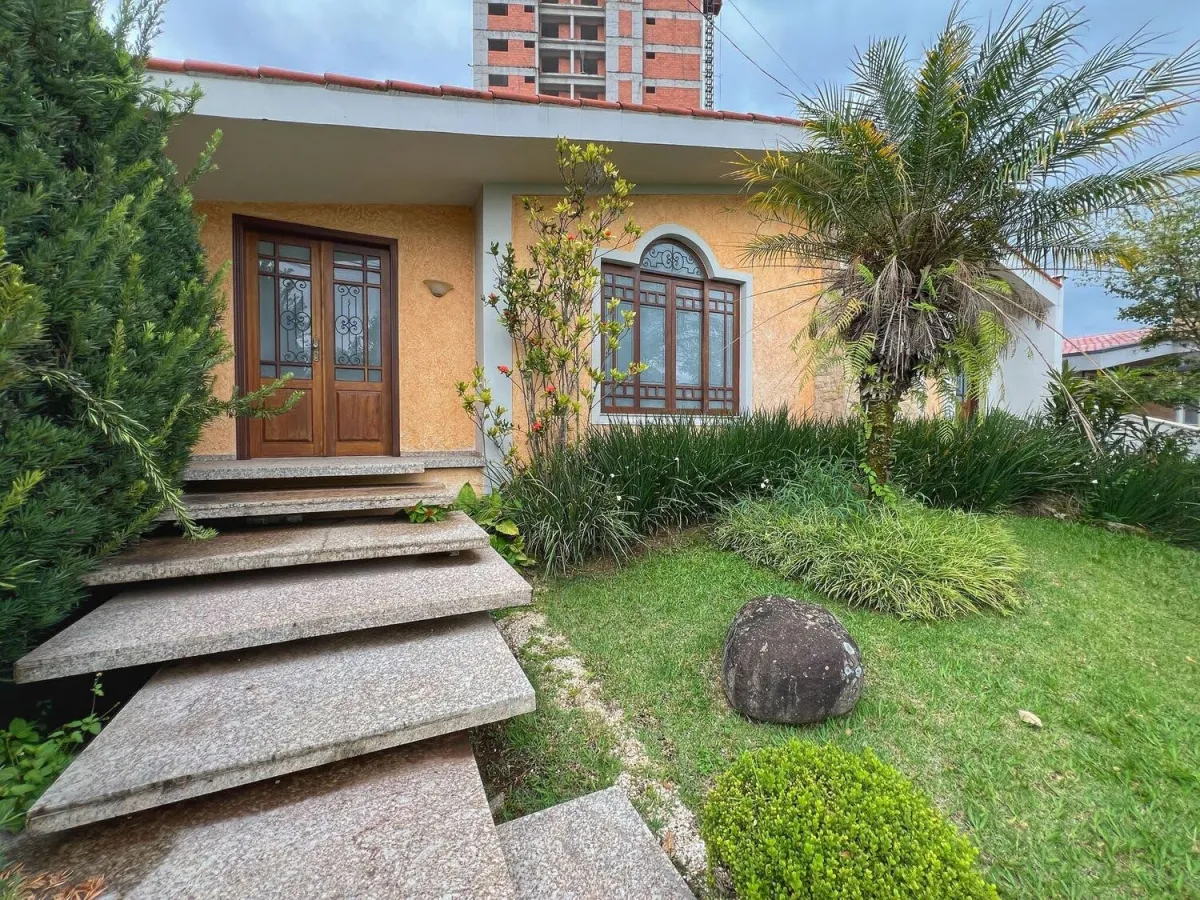 Casa térrea, 2 suítes em condomínio - Av. Santana, Atibaia